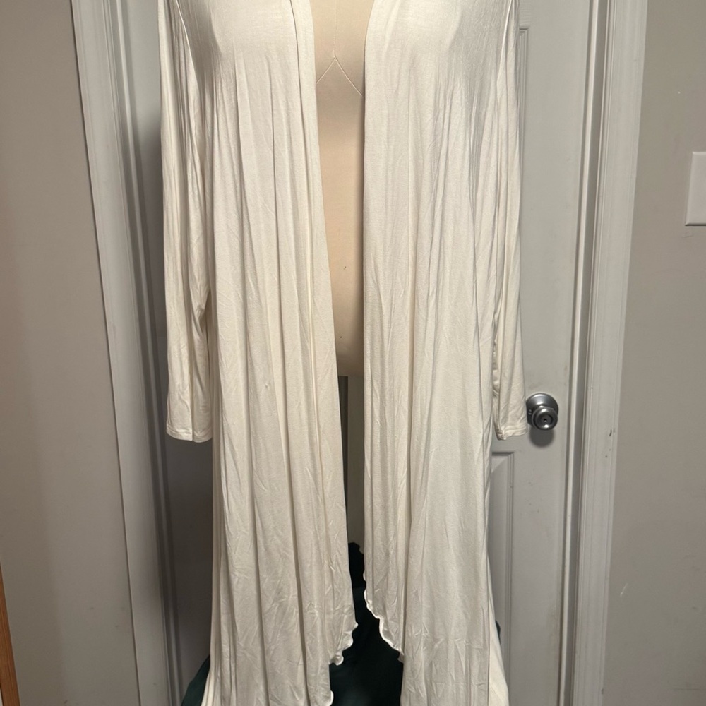 Elegant White Women's Cape